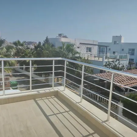 Caesar Seaside Three-room D4 13 Trikomo