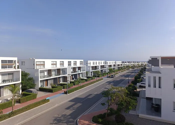 Four Seasons Life 1,